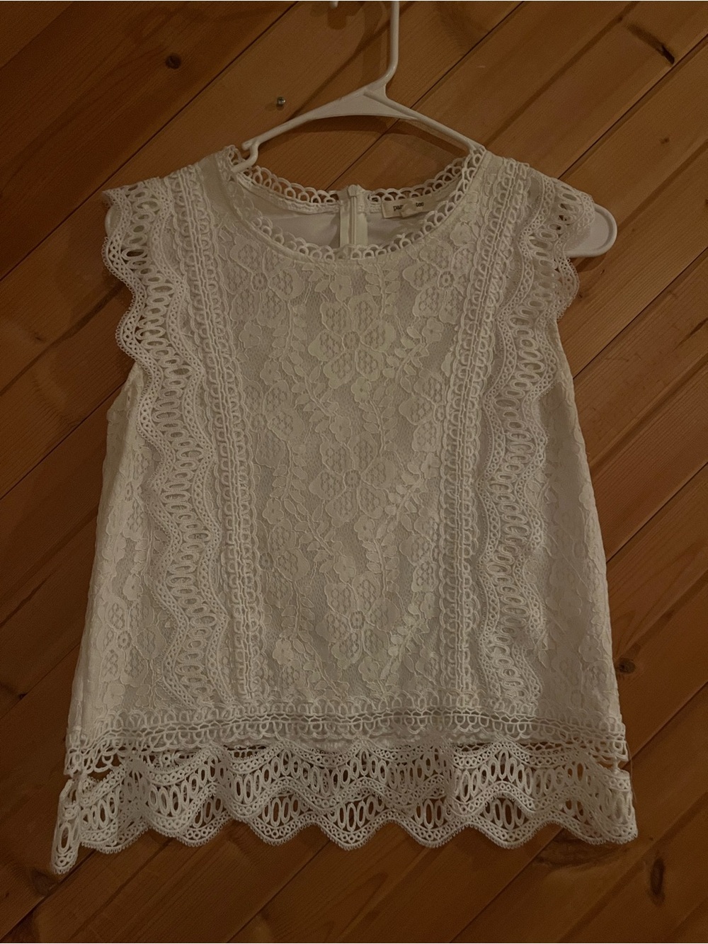 Lace Overlay Cap Sleeve Top in White
